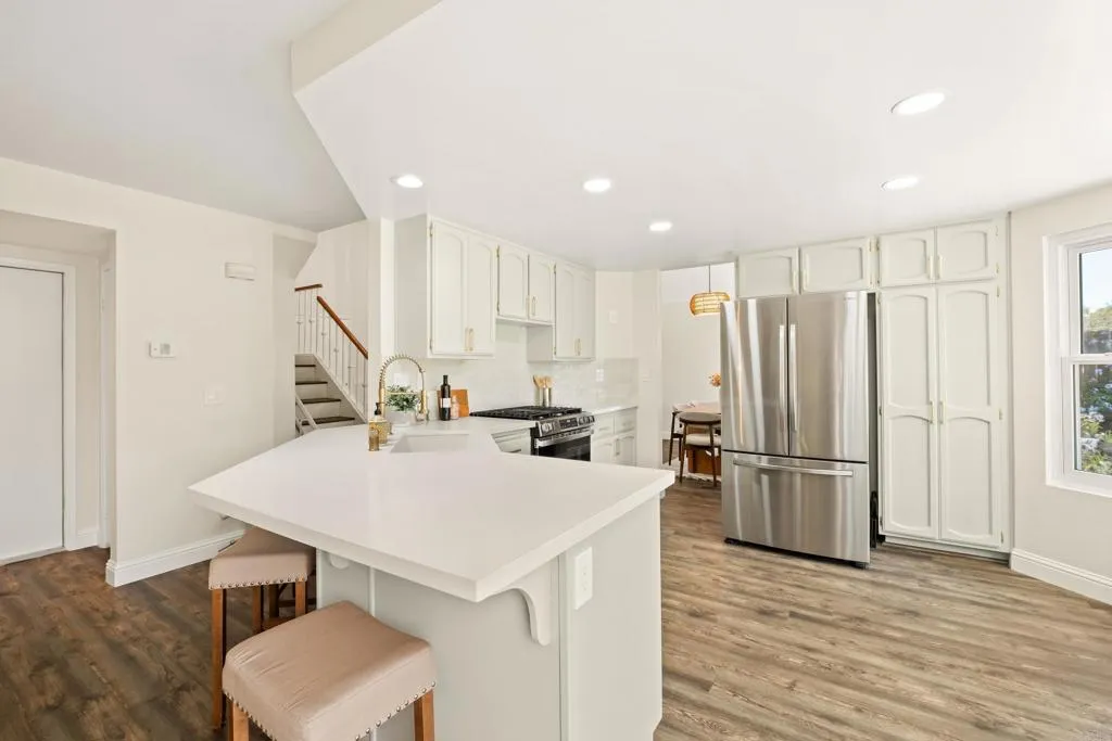 https://cdn.realtyfeed.com/cdn/127/306715115/ad93ce9a50c72cb10c5a71fdb7a42525.webp