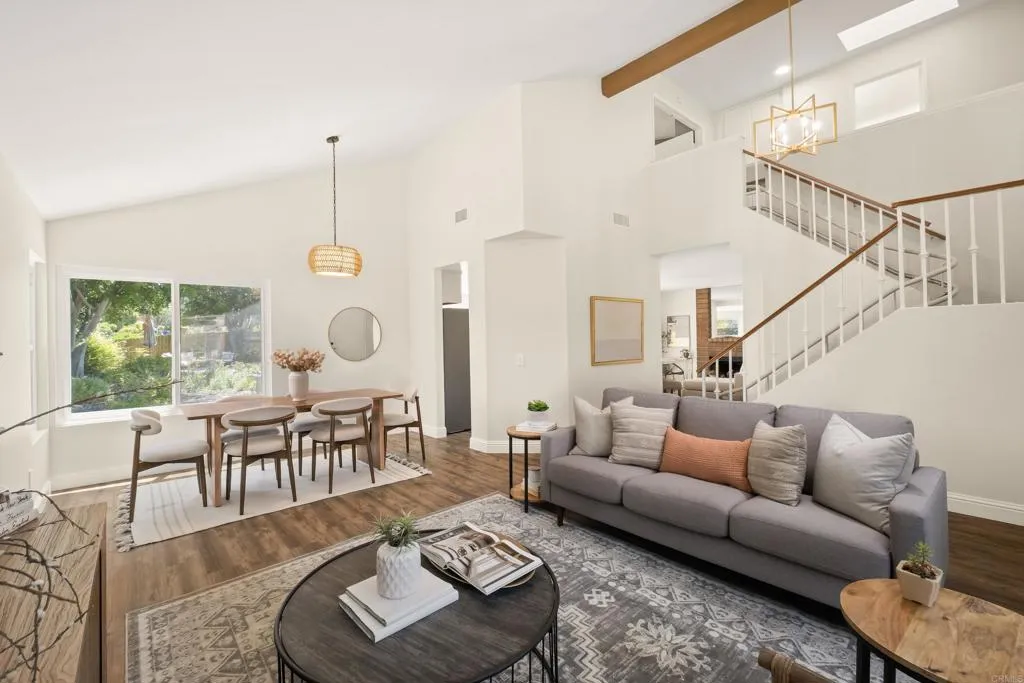 https://cdn.realtyfeed.com/cdn/127/306715115/ae1d5edaf11201dc7f9238a1d41185e1.webp