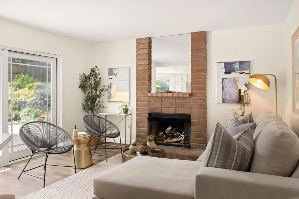 https://cdn.realtyfeed.com/cdn/127/306715115/b3038566c1cb1f14d54a8432b0d120db.webp