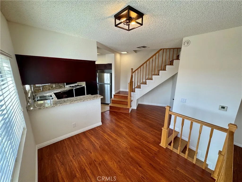 1523 Windsor Road Unit 105b, Glendale, CA 91205 - Photo 5 of 34, Glendale, CA