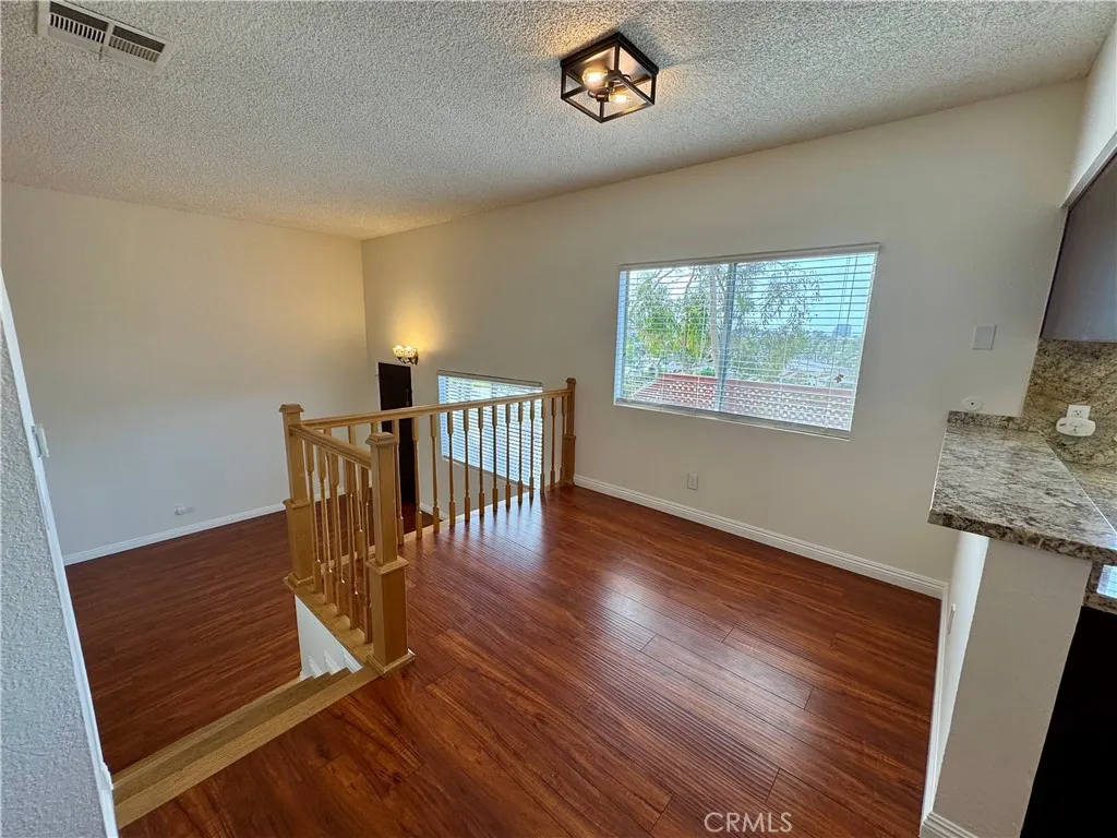 1523 Windsor Road Unit 105b, Glendale, CA 91205 - Photo 4 of 34, Glendale, CA