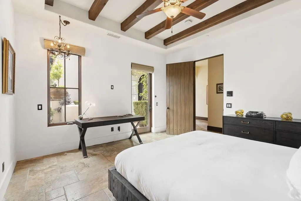 https://cdn.realtyfeed.com/cdn/127/306715129/4c0b4ac54dd3f32b5de4180dee7f6078.webp
