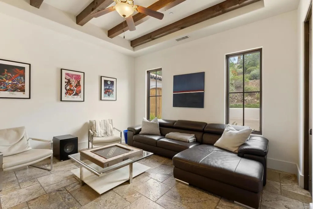 https://cdn.realtyfeed.com/cdn/127/306715129/5ccf453acb0d6a7c377bd136ca62f460.webp