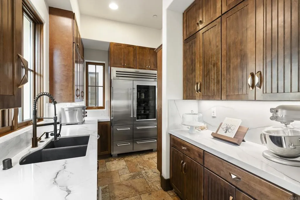 https://cdn.realtyfeed.com/cdn/127/306715129/5cde239396cedd2ea3418ccd6c08c7d8.webp