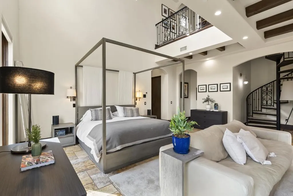 https://cdn.realtyfeed.com/cdn/127/306715129/68f370ebed814c118dc28f49f1fe29c9.webp