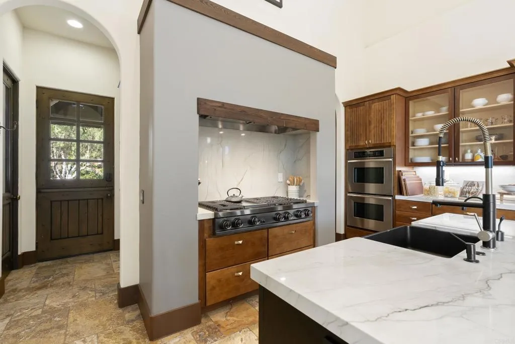 https://cdn.realtyfeed.com/cdn/127/306715129/97b8e735aa102df909ca2b5afc974771.webp