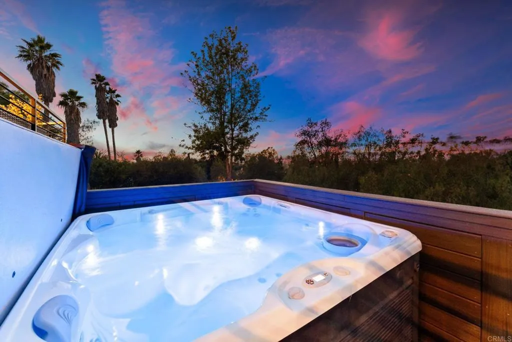 https://cdn.realtyfeed.com/cdn/127/306715134/0cfda57b007f50527cdcb81bcc885ffa.webp