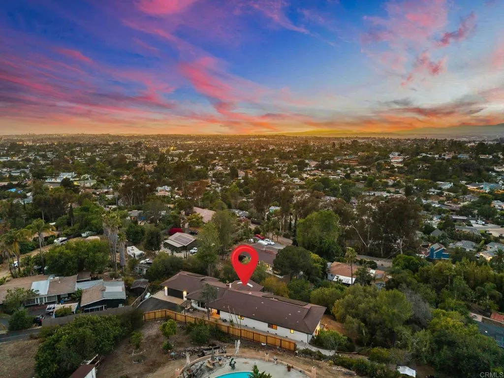 https://cdn.realtyfeed.com/cdn/127/306715134/2568bd7f06479d8416296674d2f1682e.webp
