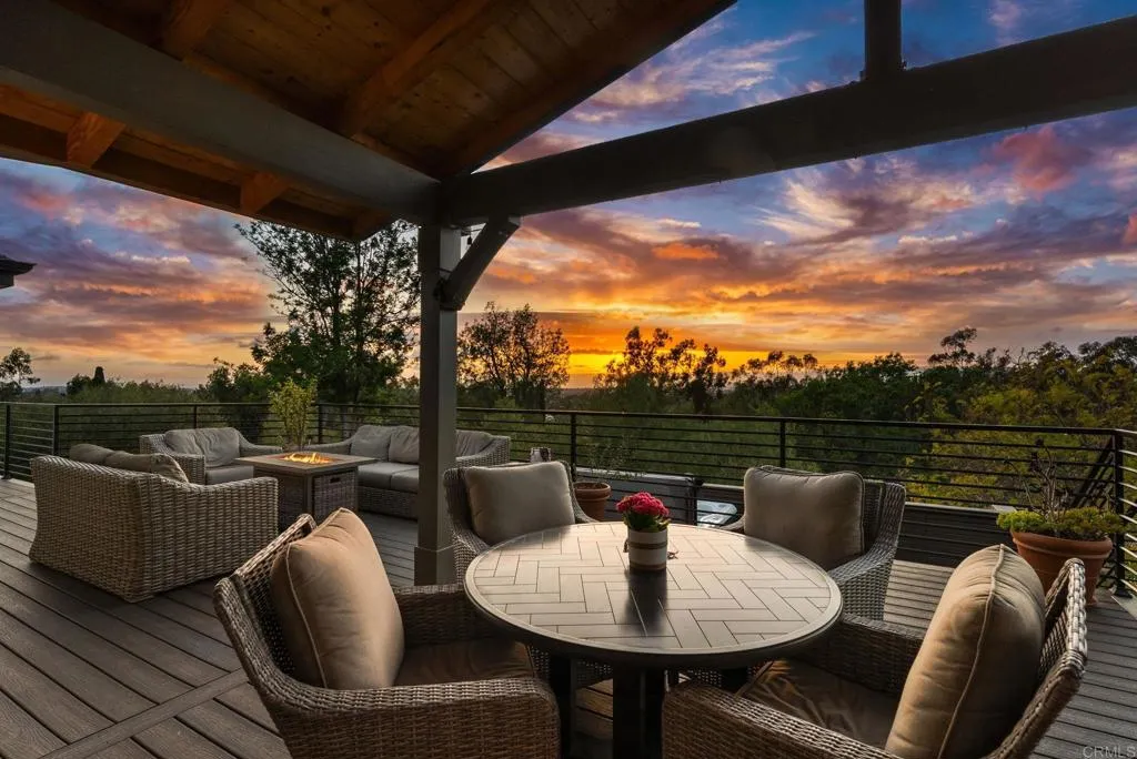 https://cdn.realtyfeed.com/cdn/127/306715134/3aeb338e1ed6185db20ba2ea5d4d0f64.webp