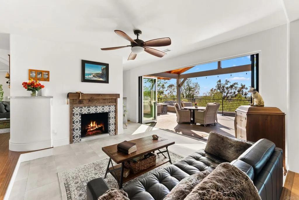 https://cdn.realtyfeed.com/cdn/127/306715134/43959813d5771c6908ef0b10df12d691.webp