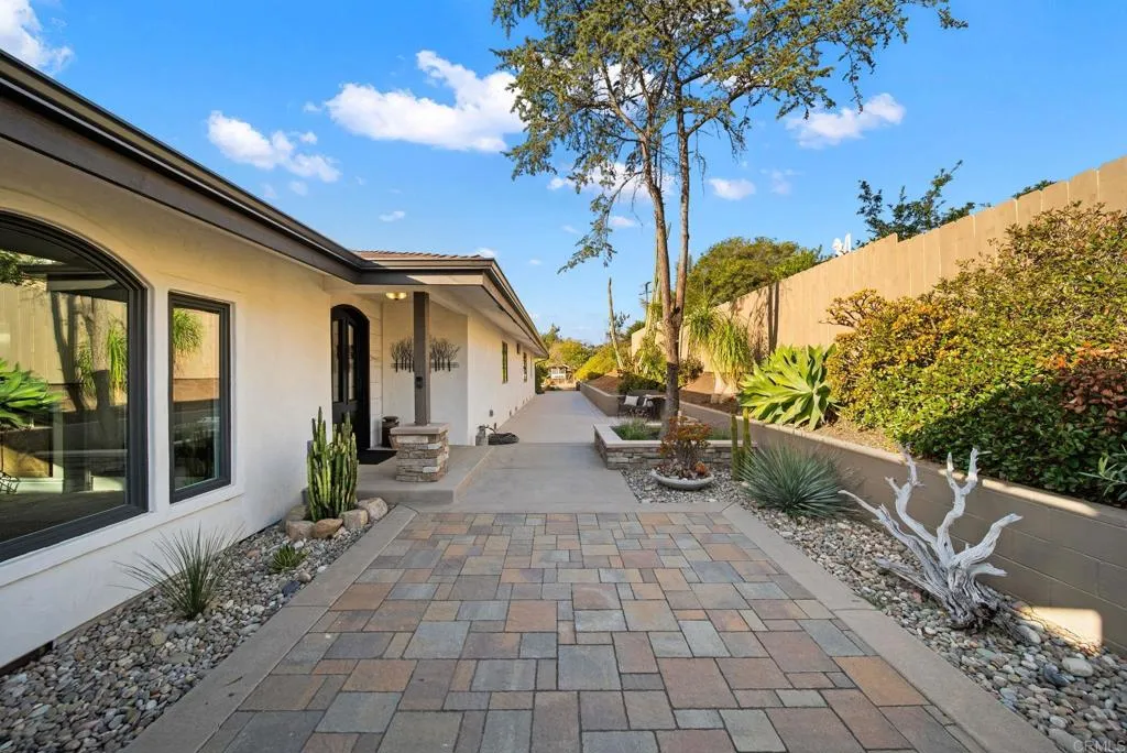https://cdn.realtyfeed.com/cdn/127/306715134/44d787bdd51bf14a742da84ed4133aa6.webp