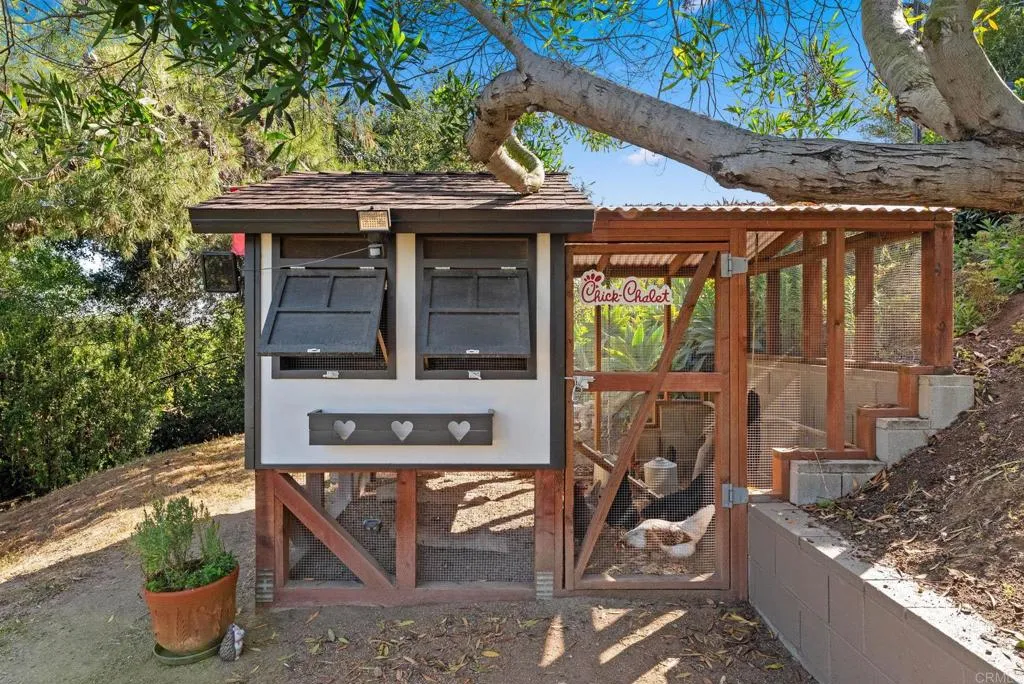 https://cdn.realtyfeed.com/cdn/127/306715134/4fdfa3e4514c2f915c36679c6cce82bc.webp