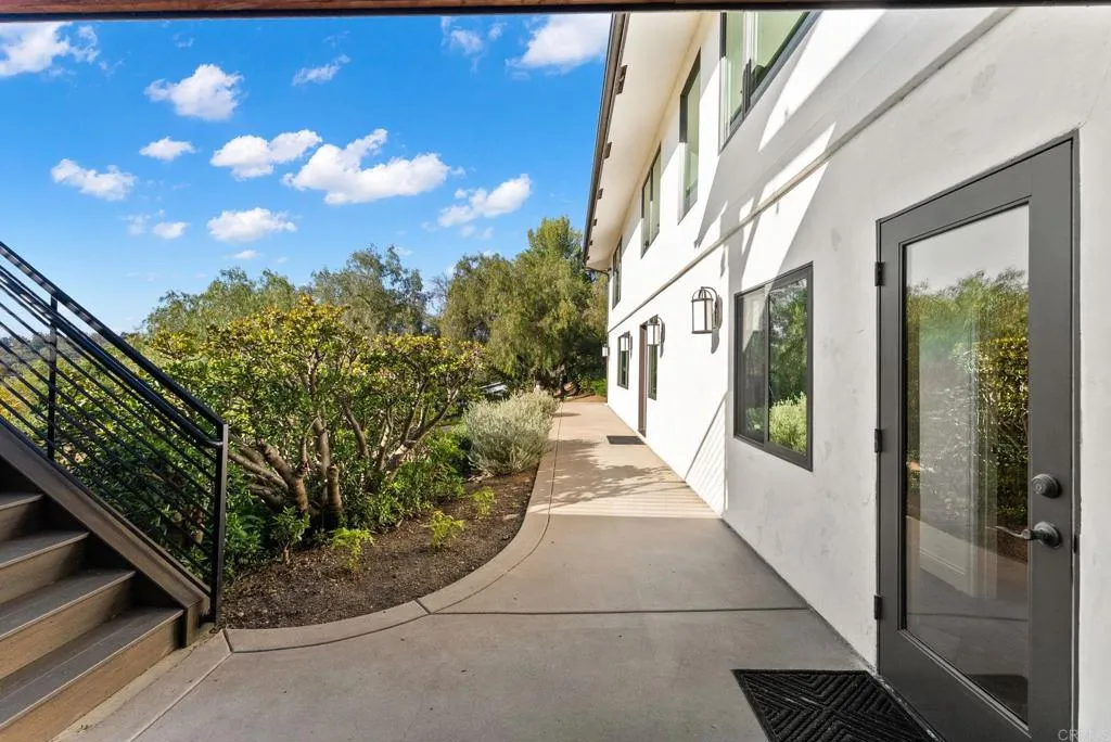 https://cdn.realtyfeed.com/cdn/127/306715134/5cc8af6222ff9911f330907905bbc613.webp