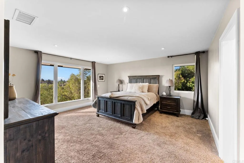 https://cdn.realtyfeed.com/cdn/127/306715134/8b71f12a275b1044d340b8697b27e132.webp