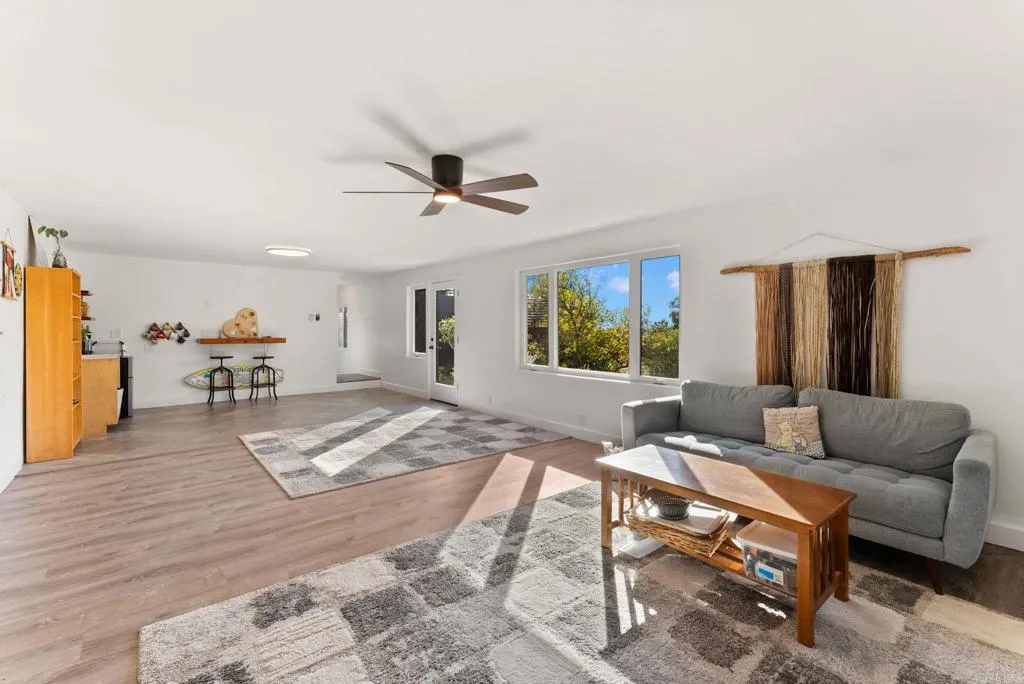 https://cdn.realtyfeed.com/cdn/127/306715134/de6f92b42ec0019df02d466682d5fec3.webp