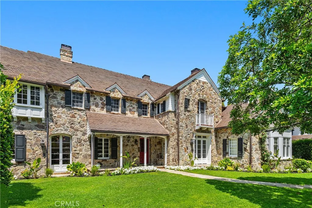 Featured Homes Featured Homes