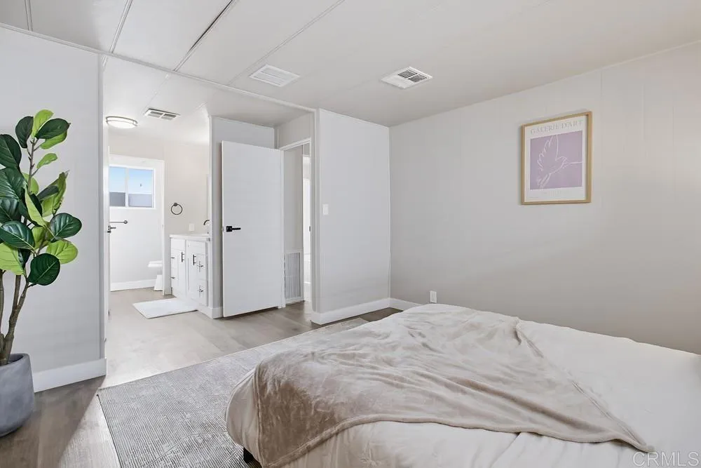 https://cdn.realtyfeed.com/cdn/127/306715245/9df163f3dc19bccb339ab41d599909bd.webp