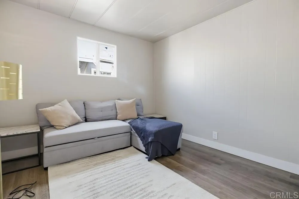 https://cdn.realtyfeed.com/cdn/127/306715245/ccaa9948e12b8ff358e131704ed059bf.webp