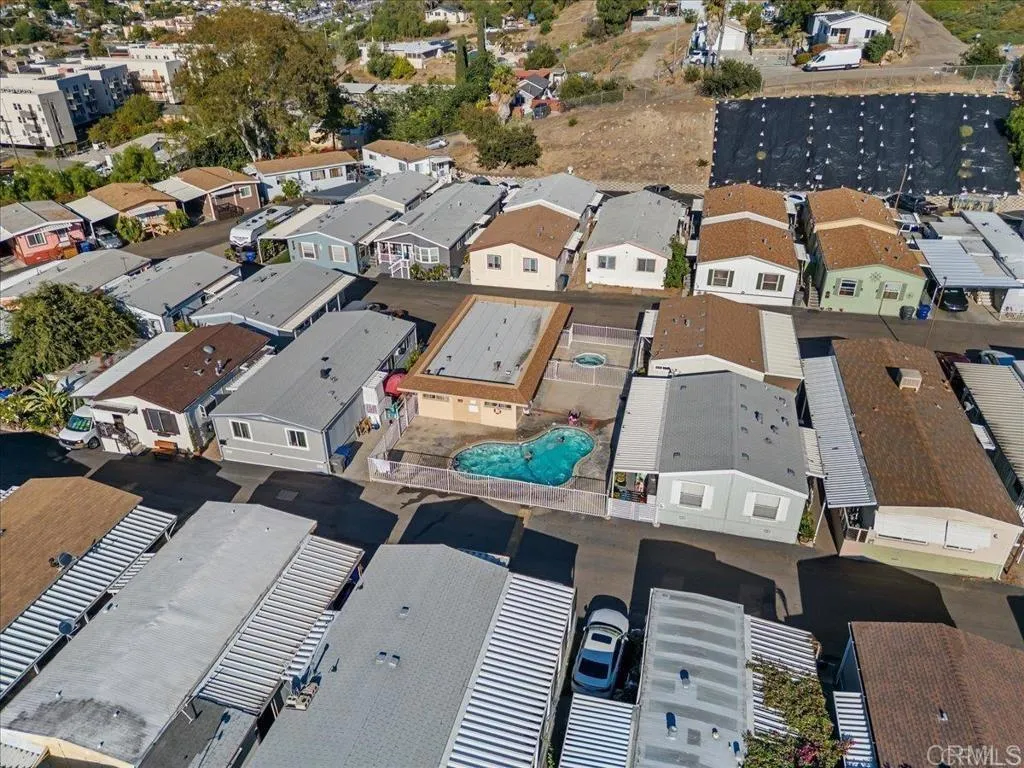 https://cdn.realtyfeed.com/cdn/127/306715245/e07994e1d03ba3535f6ee716d8422a6c.webp