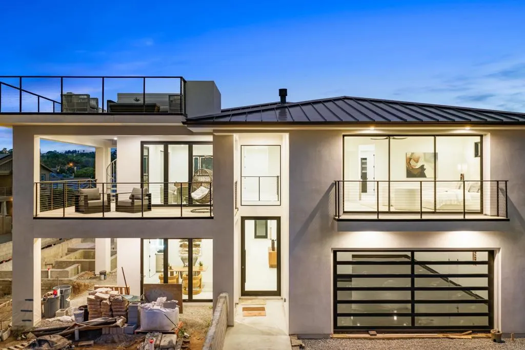 https://cdn.realtyfeed.com/cdn/127/306715246/57b38a537ff0fa05defd39de34e497ab.webp