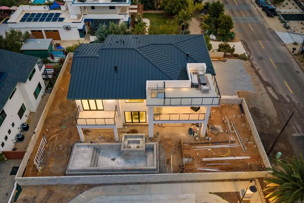 https://cdn.realtyfeed.com/cdn/127/306715246/896ca23063507ebb4229486e8b4ce287.webp