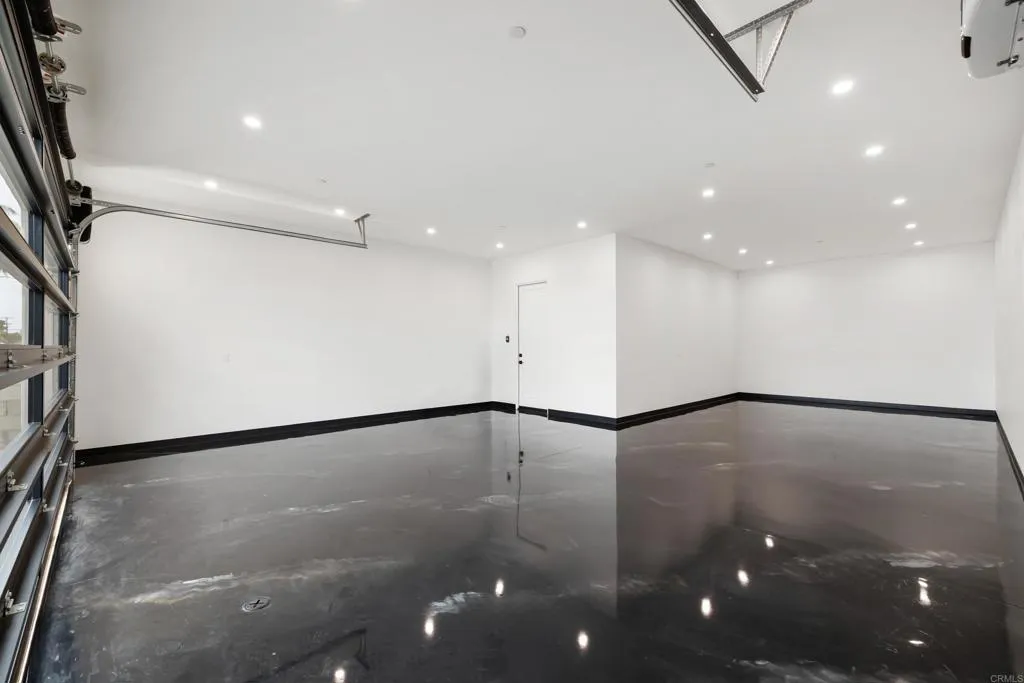 https://cdn.realtyfeed.com/cdn/127/306715246/ba3202052ba73b6fda14280246c547a9.webp