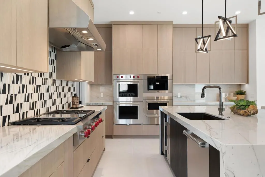 https://cdn.realtyfeed.com/cdn/127/306715246/bbdf0c4db4ccbe32c30884d9ea759097.webp