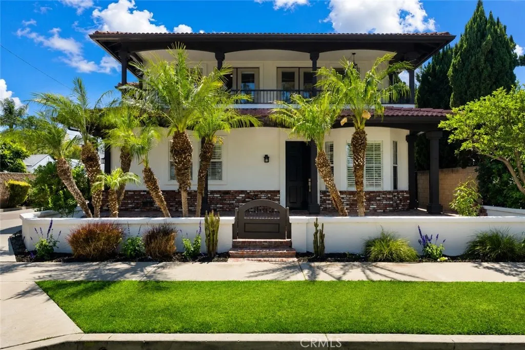 Costa Mesa, CA 92627