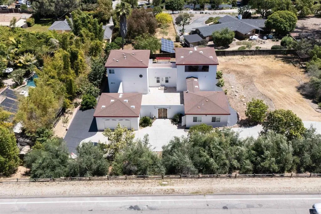 https://cdn.realtyfeed.com/cdn/127/306715292/705649307c939a984edb92e6339ed4c4.webp