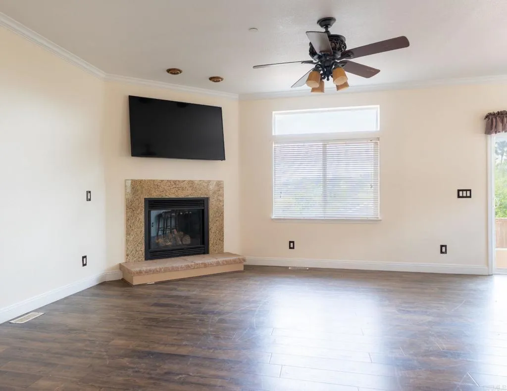 https://cdn.realtyfeed.com/cdn/127/306715292/fd3aa0d47d11e1b20a115e93f57c34ee.webp