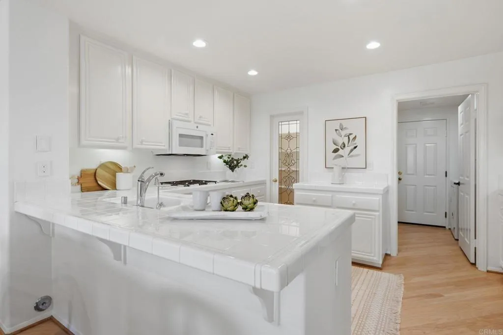 https://cdn.realtyfeed.com/cdn/127/306715303/0c0381543c08390337035355613db5e5.webp