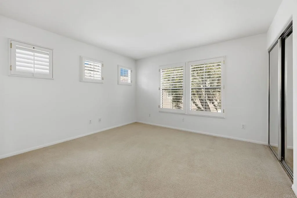 https://cdn.realtyfeed.com/cdn/127/306715303/37126540d708bf539c593759baea870f.webp