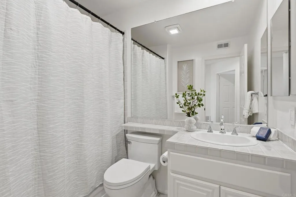 https://cdn.realtyfeed.com/cdn/127/306715303/48c10ce5dab3ff4c7345d9be8b5288db.webp