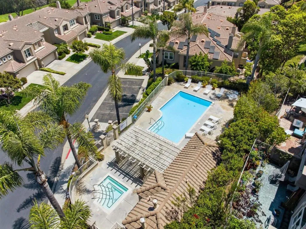 https://cdn.realtyfeed.com/cdn/127/306715303/552c6f921825d3e16809dec56f938269.webp