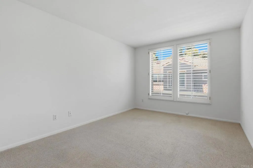 https://cdn.realtyfeed.com/cdn/127/306715303/59094d0cf13d144cbe7040810b3bcf00.webp