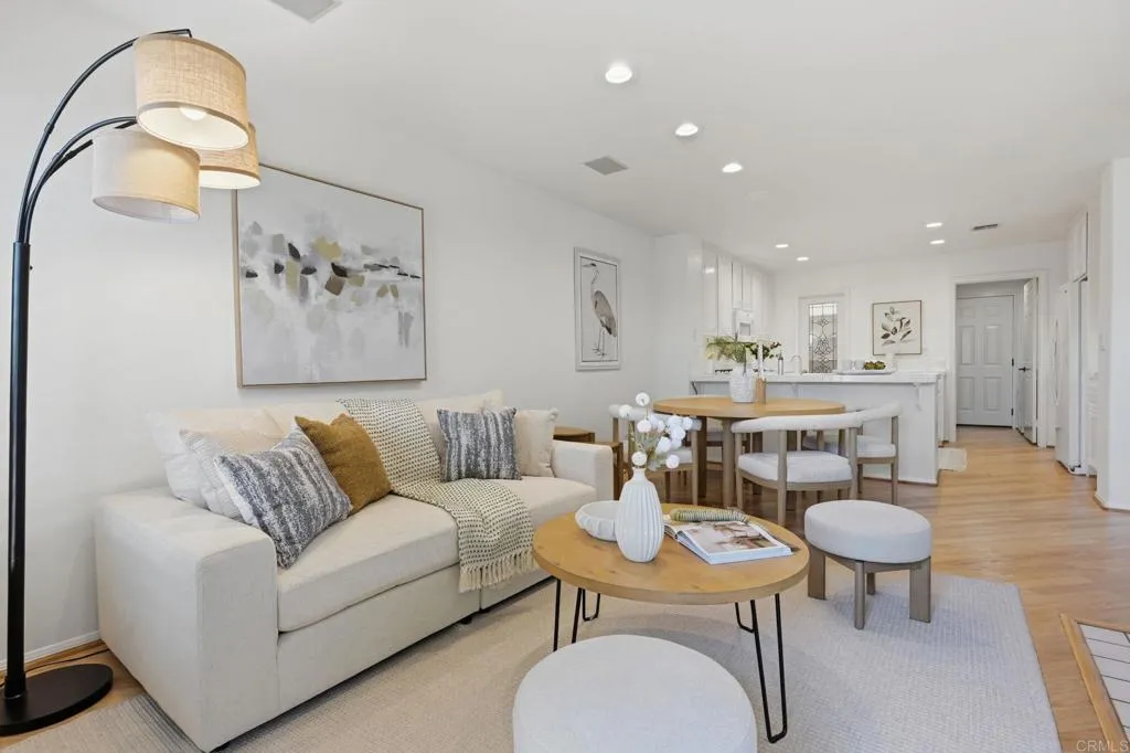 https://cdn.realtyfeed.com/cdn/127/306715303/8b0107926a218c20196d83cc2b1a0bff.webp