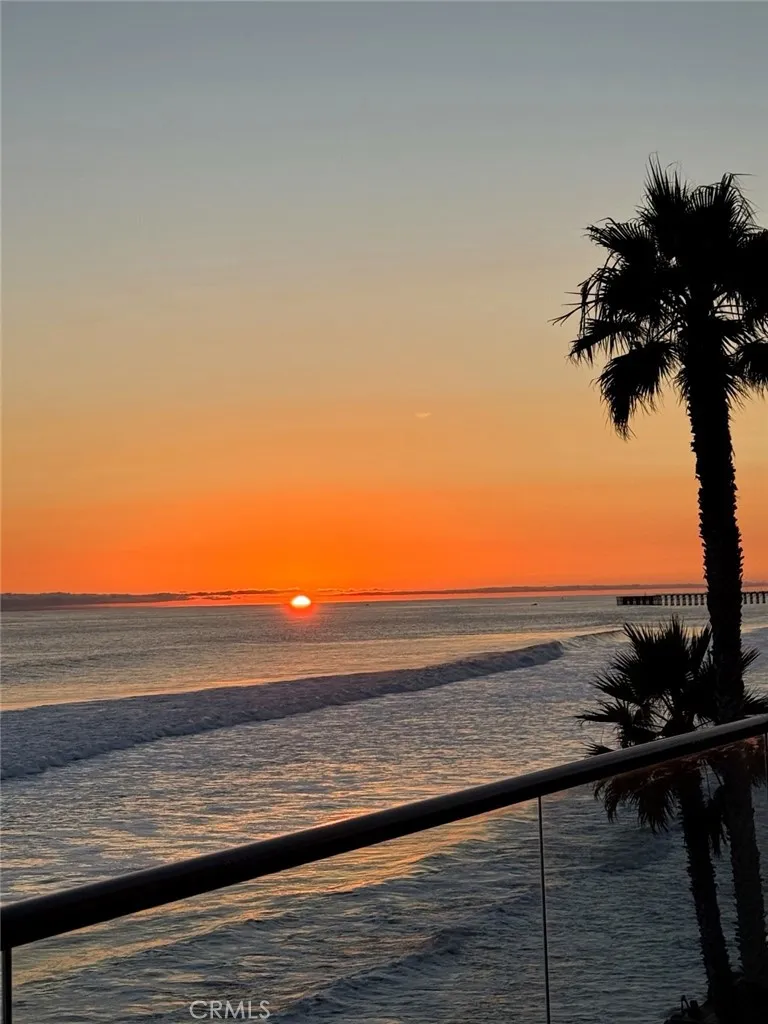 https://cdn.realtyfeed.com/cdn/127/306715358/020593e1b46345376a477c5b9094d7b7.webp