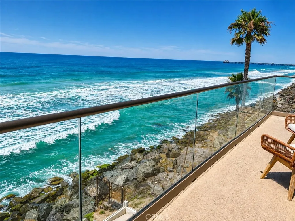 https://cdn.realtyfeed.com/cdn/127/306715358/18ced1ddab65d78a1dd3599d2a4301b5.webp