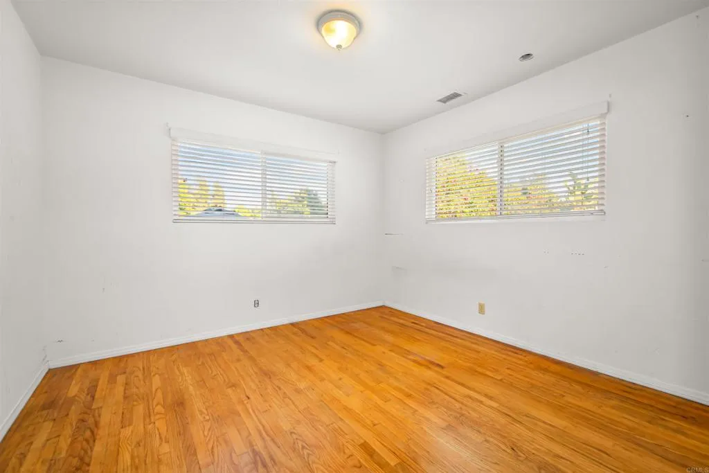 https://cdn.realtyfeed.com/cdn/127/306715392/f68393813ce44bcdbfb59b26b29ede6f.webp