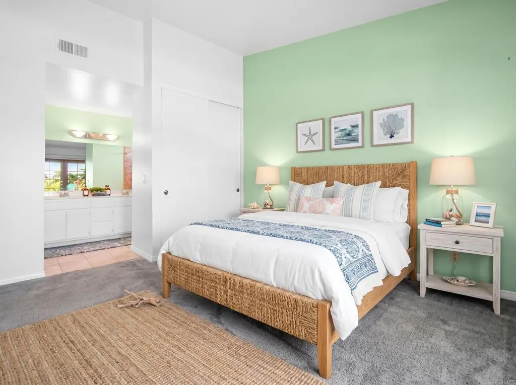 https://cdn.realtyfeed.com/cdn/127/306715417/21c1bb966d454345e8ea93e5611bdd5f.webp