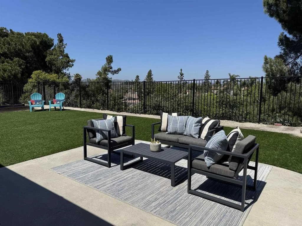 https://cdn.realtyfeed.com/cdn/127/306715417/3c238bf85b569d418261585fba223133.webp