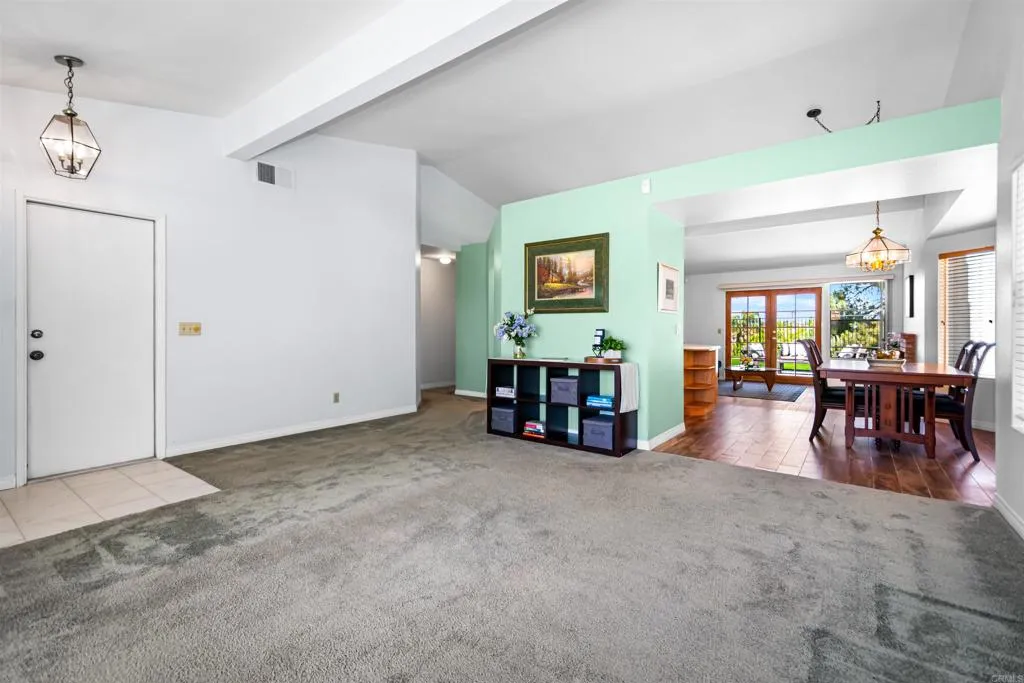 https://cdn.realtyfeed.com/cdn/127/306715417/680e6ca7da9ceb0b7029aa74bb3491c7.webp