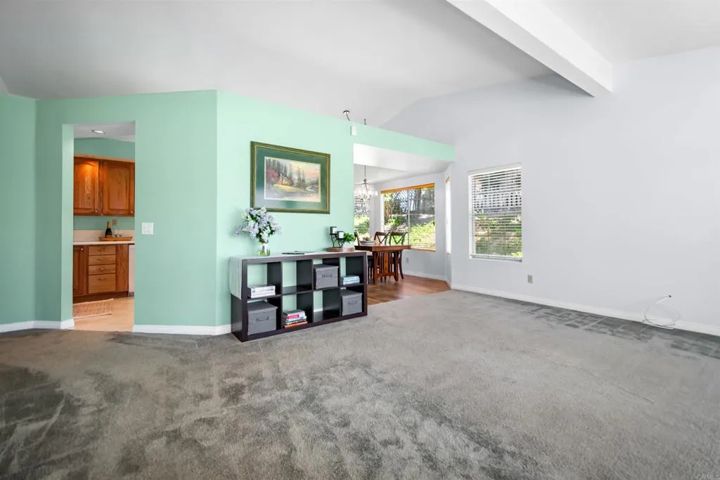 https://cdn.realtyfeed.com/cdn/127/306715417/7684bcd532cb820301799d7decb86b9d.webp