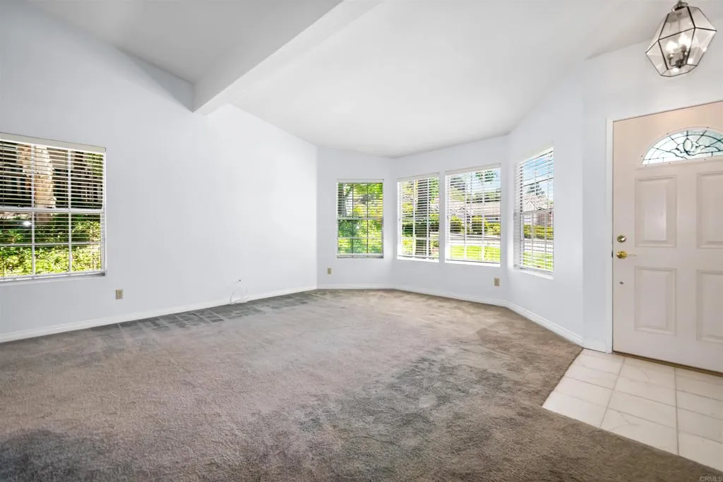 https://cdn.realtyfeed.com/cdn/127/306715417/90c2cc324bdd56d02534e0406b471270.webp
