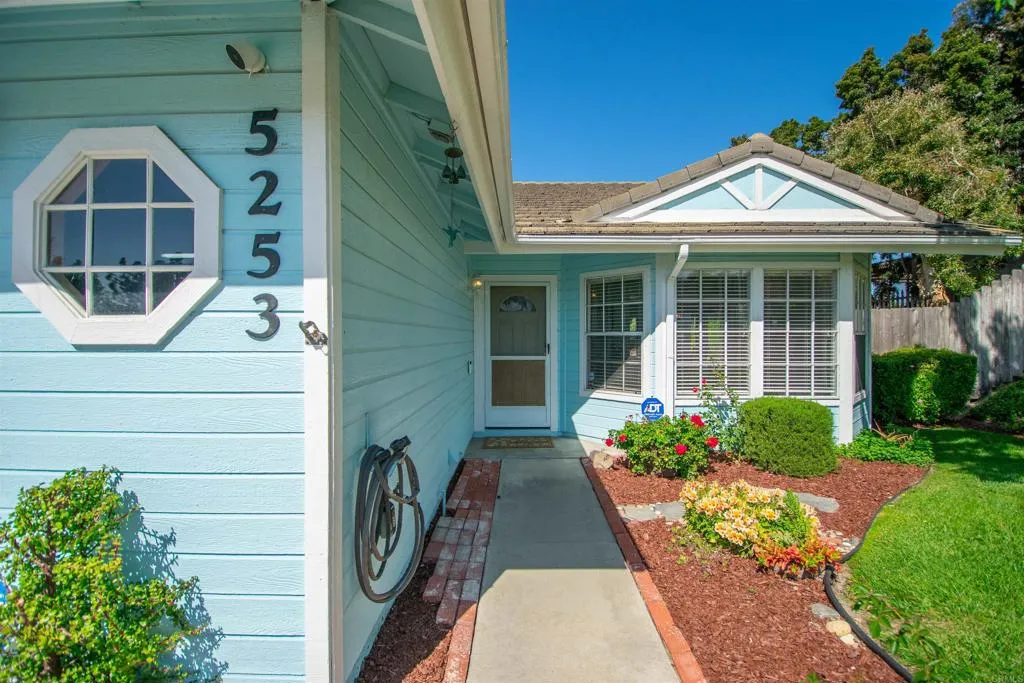 https://cdn.realtyfeed.com/cdn/127/306715417/9e1c494db8d5f6108564d844b37586ee.webp
