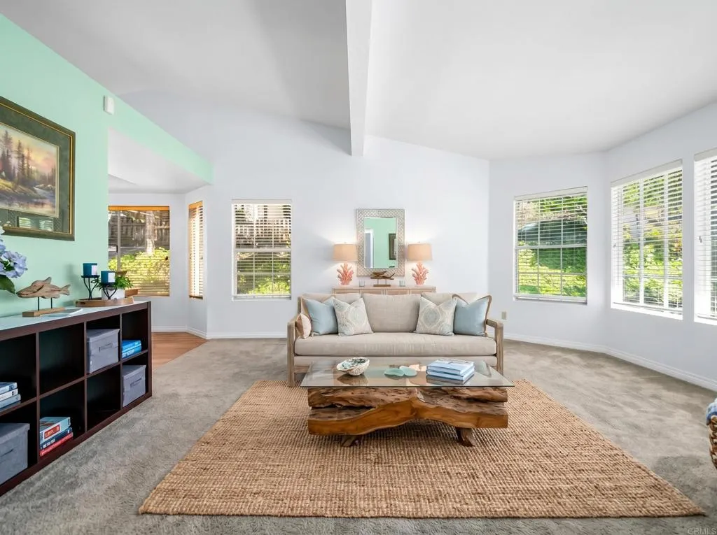https://cdn.realtyfeed.com/cdn/127/306715417/c47f00a1988b50629eaab922e01bf713.webp