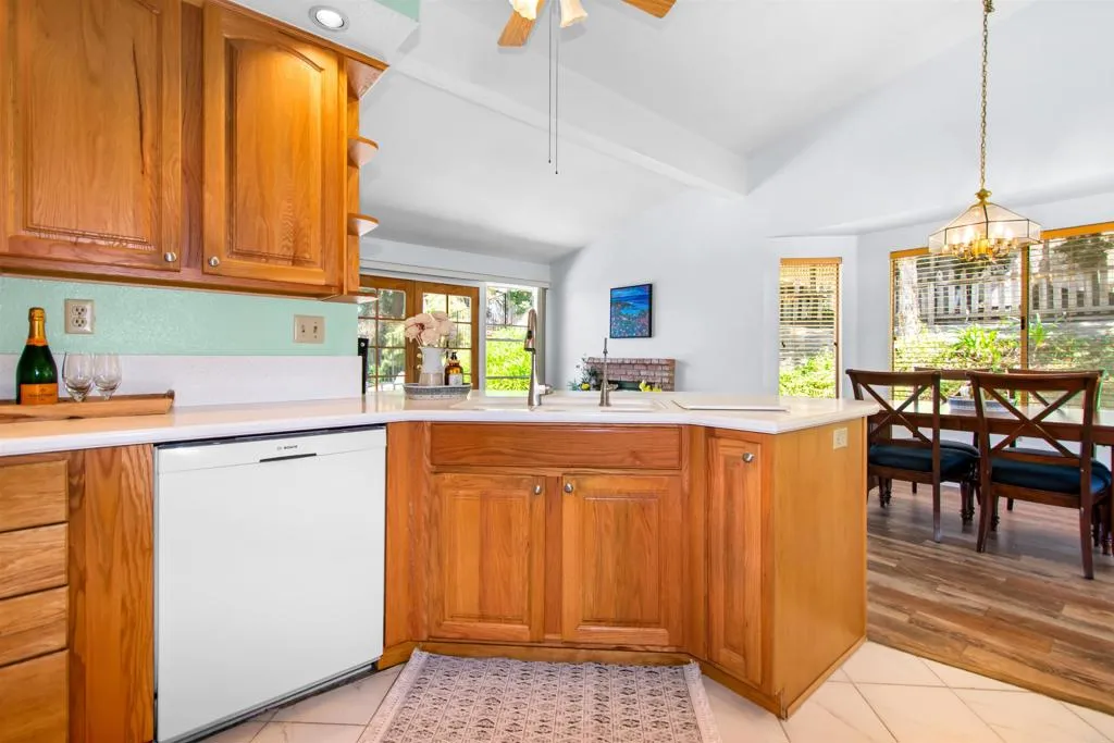 https://cdn.realtyfeed.com/cdn/127/306715417/d92309956d21ddb1b580aafa9193eb67.webp