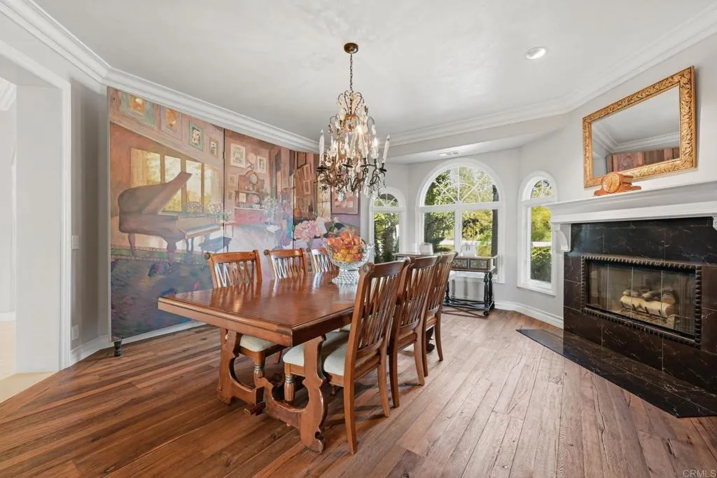 https://cdn.realtyfeed.com/cdn/127/306715452/15de5e04b6aa4b30e2077aadf842f3c1.webp