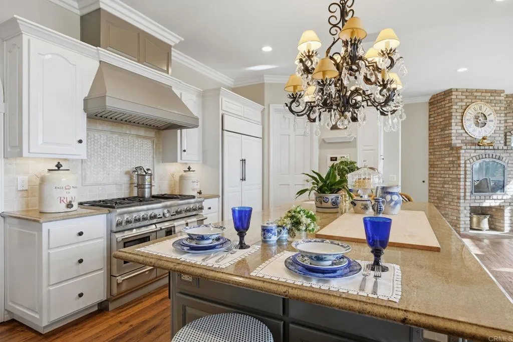 https://cdn.realtyfeed.com/cdn/127/306715452/9bd07883b29cd90d907fb2c4a5c86cd5.webp