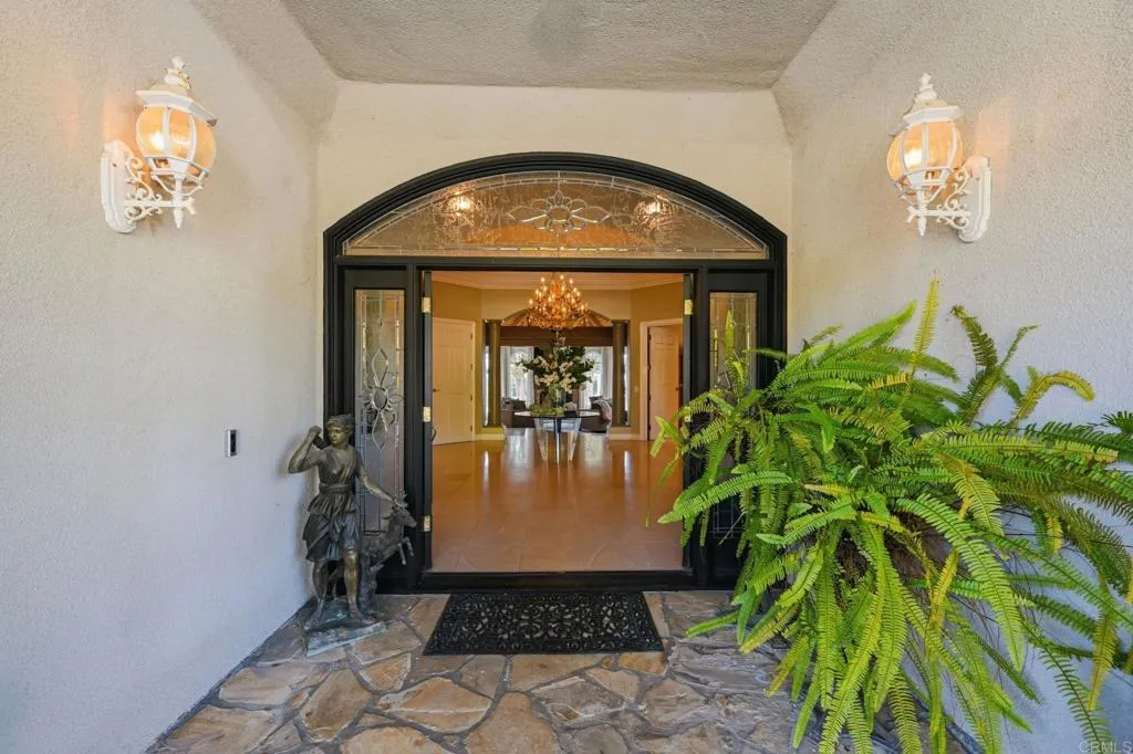 https://cdn.realtyfeed.com/cdn/127/306715452/9c0f0ccf6c6cd4b49c7677020fee5fe6.webp